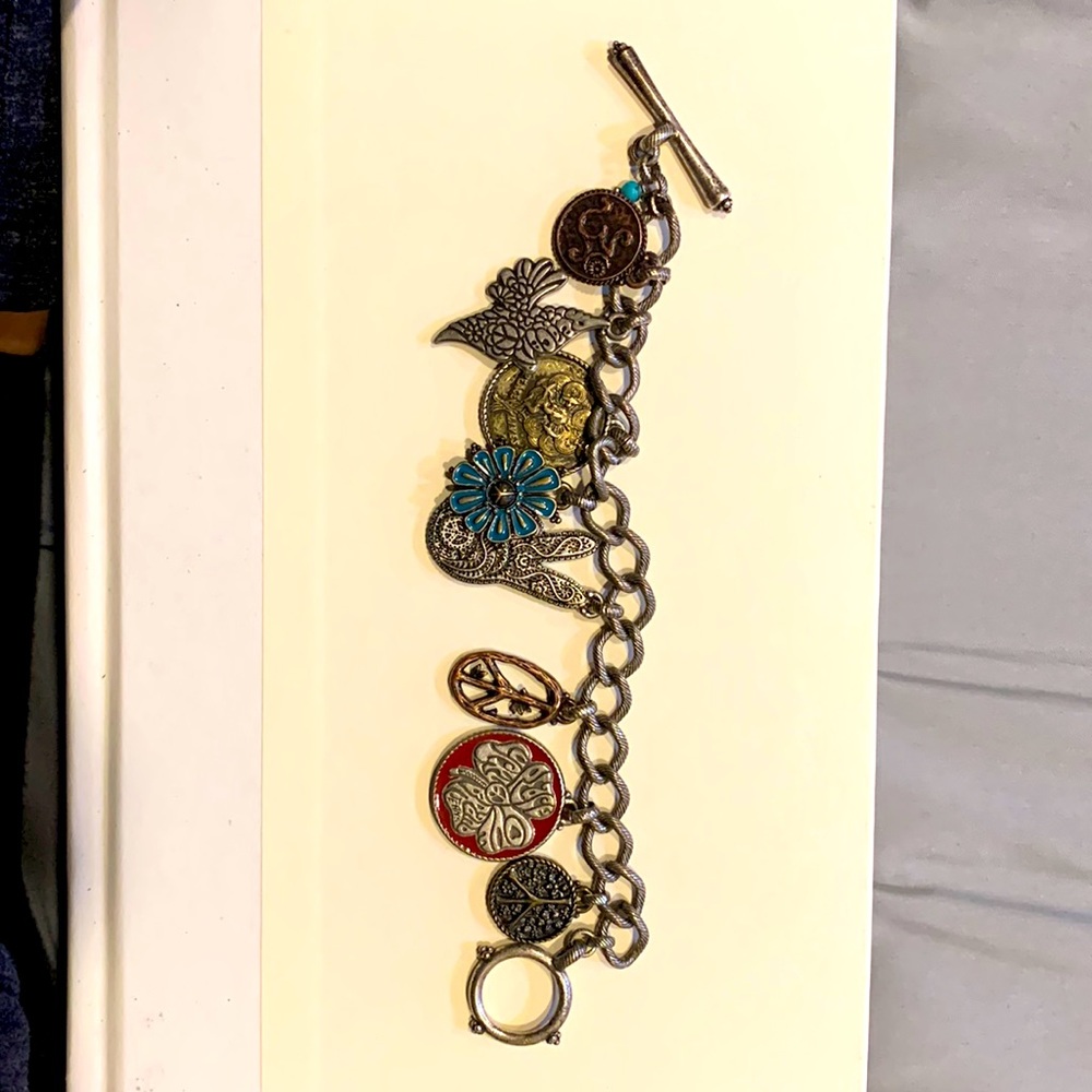 Bracelet